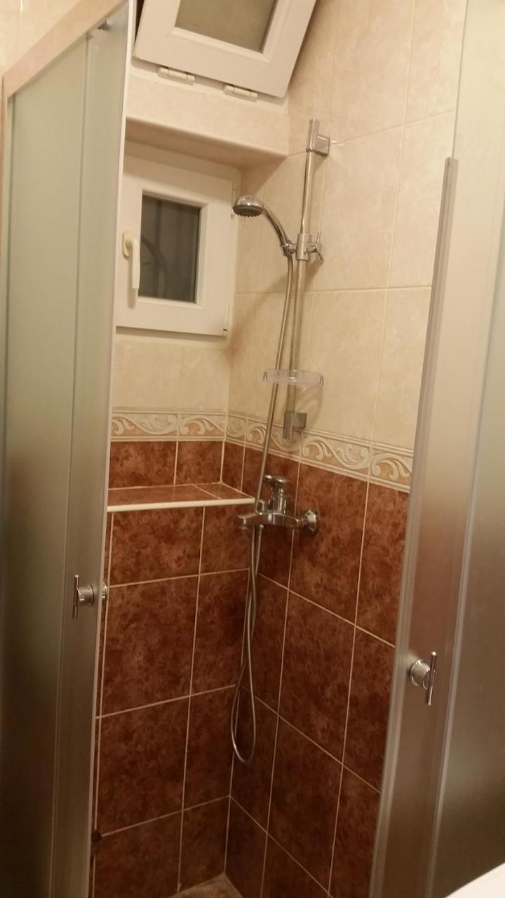 Alux Apartment Belgrado Esterno foto