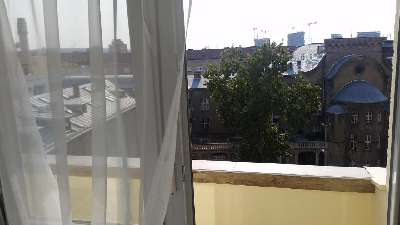 Alux Apartment Belgrado Esterno foto